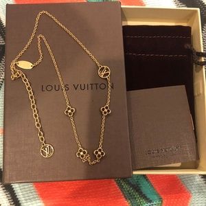 LV Flower full necklace